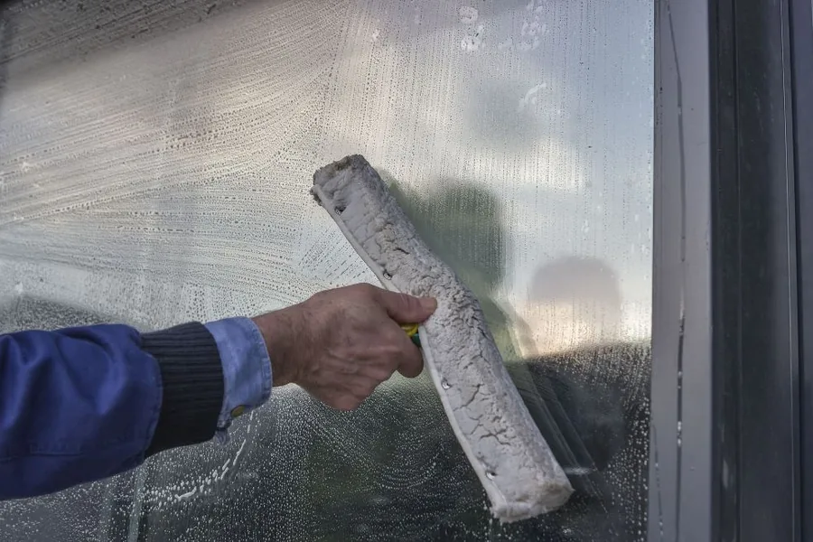 Commercial window cleaning in Huntersville